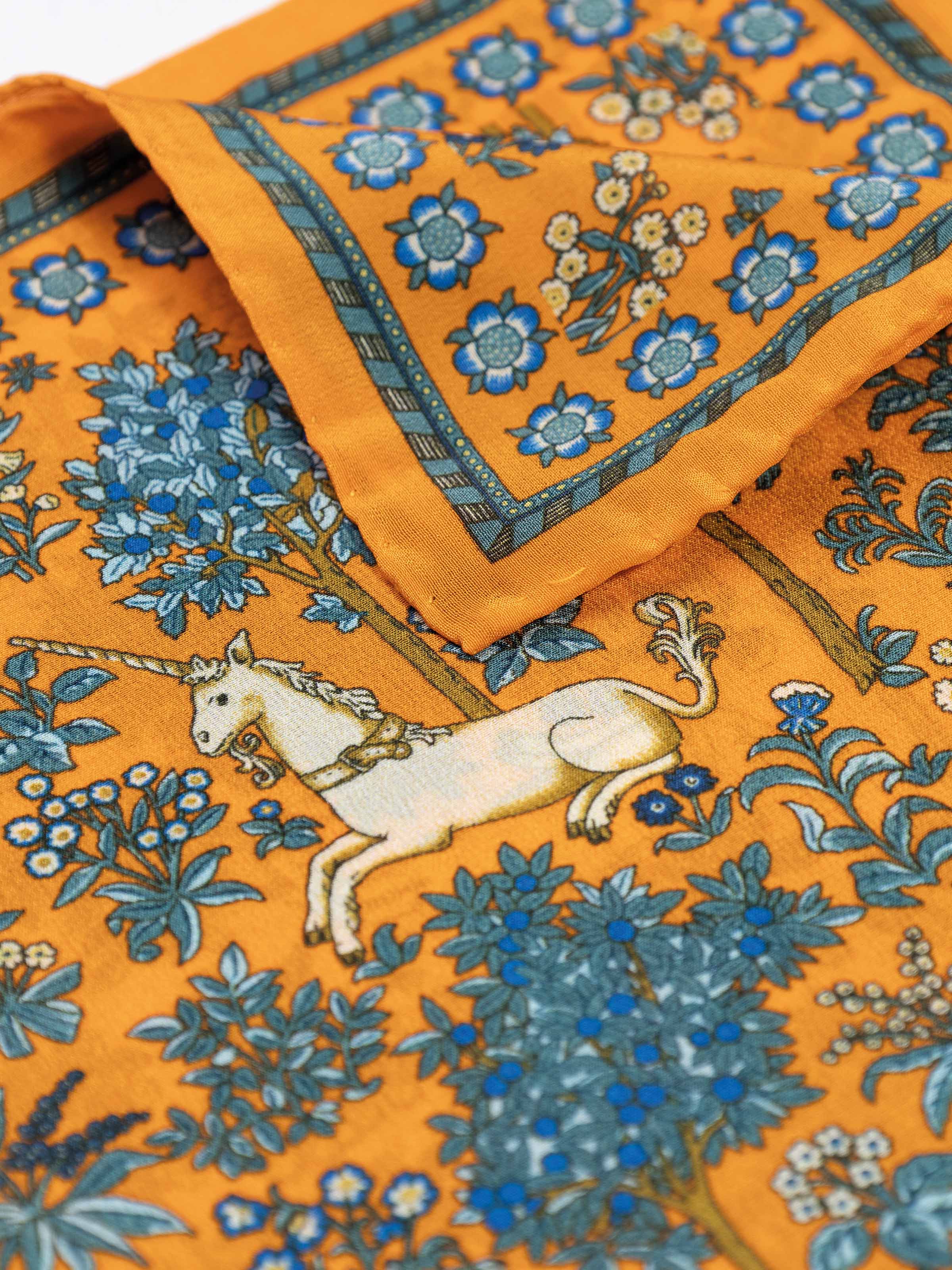 Pochette da Taschino in Seta fantasia Unicorni e Fiori - Image 2